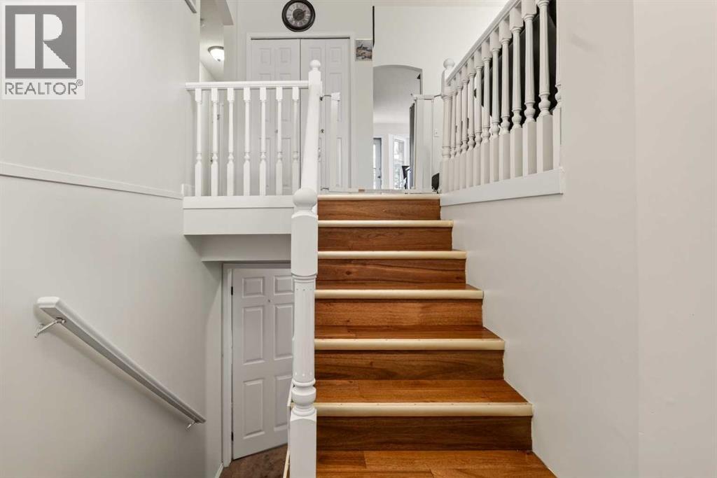 403 Shawinigan Drive SW - 18