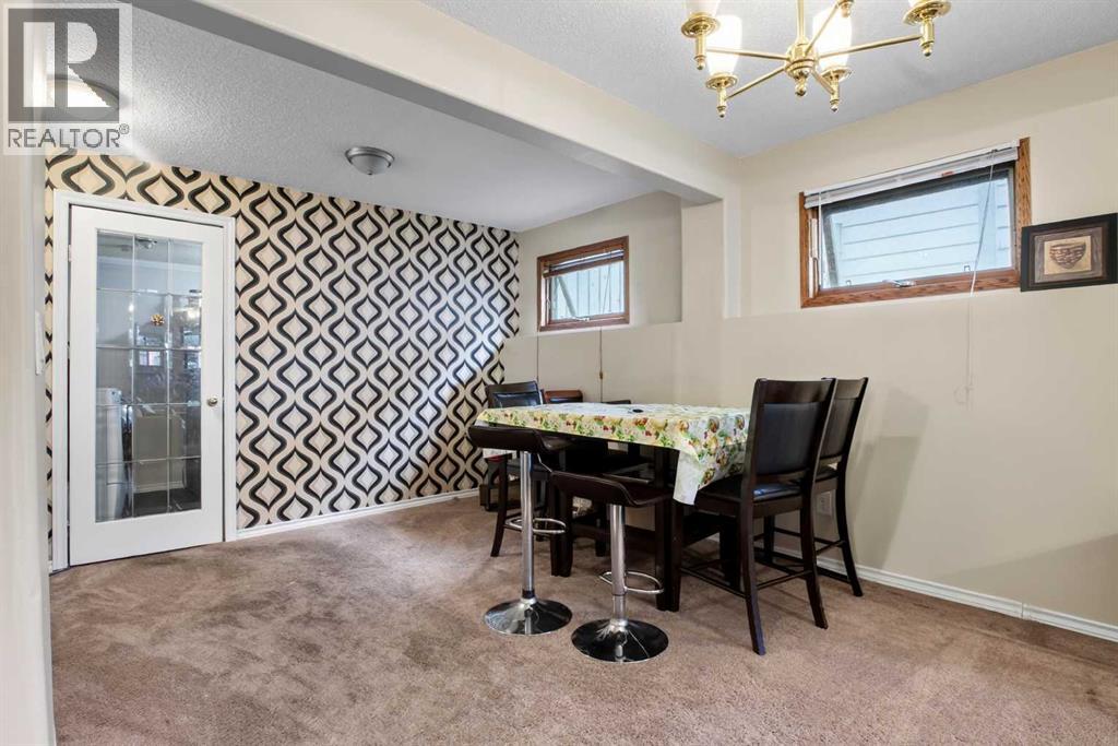 403 Shawinigan Drive SW - 21