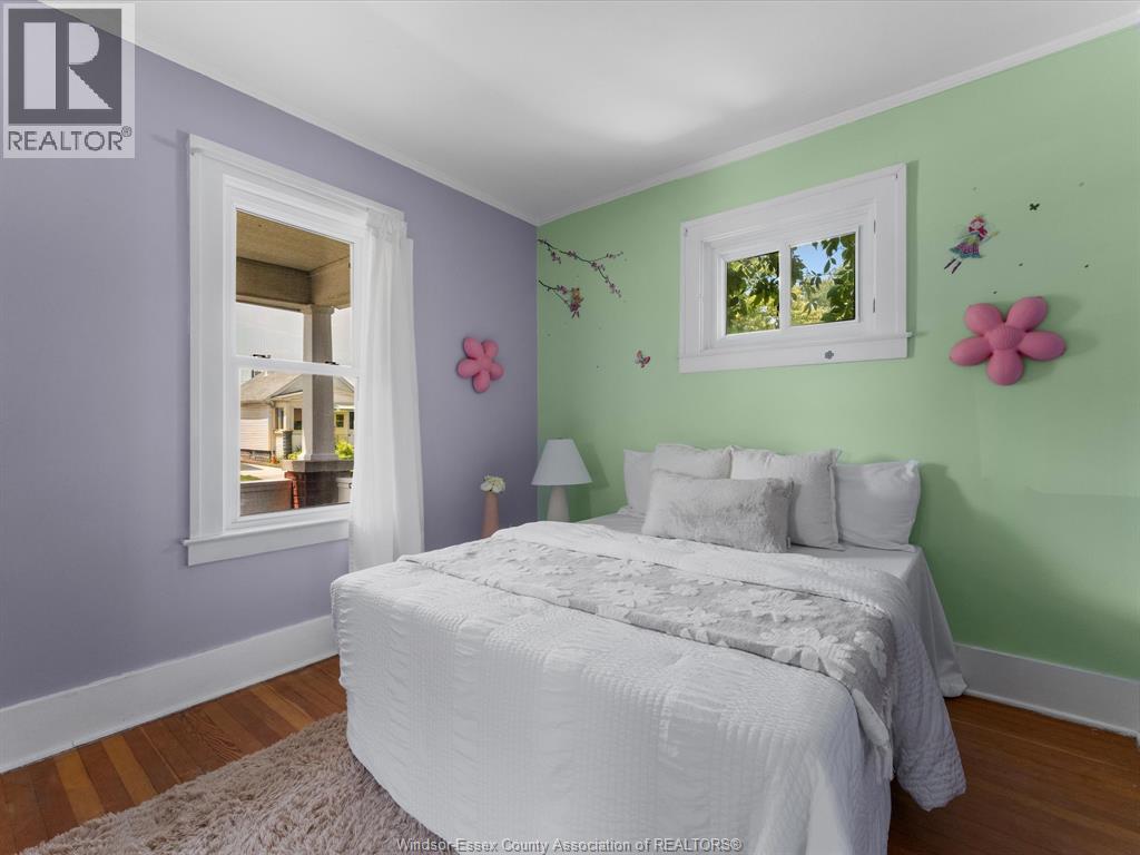 1794 HALL AVENUE - 11