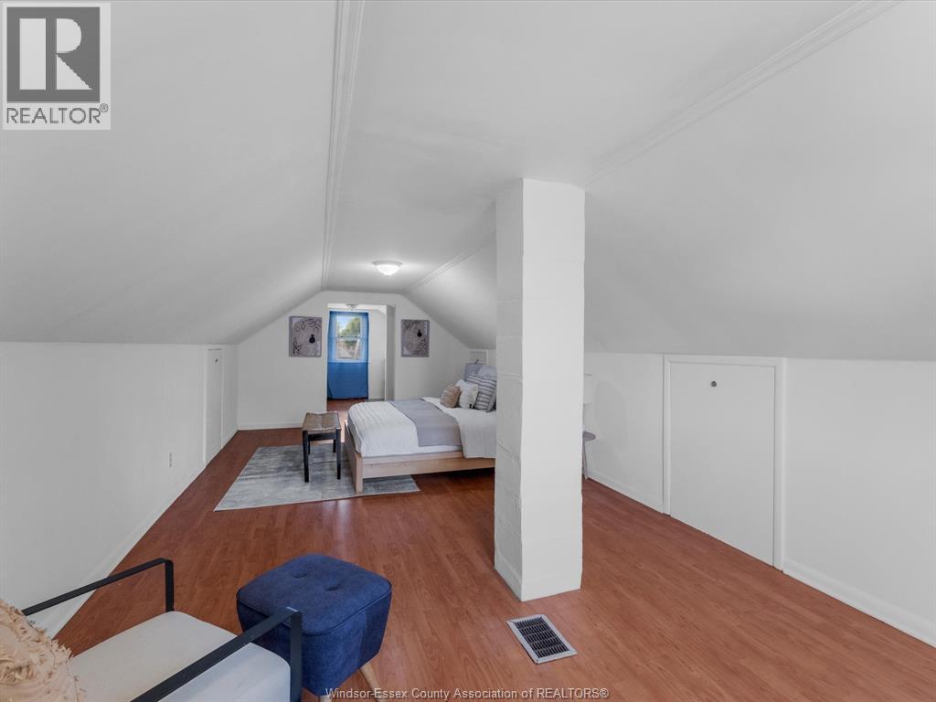 1794 HALL AVENUE - 15
