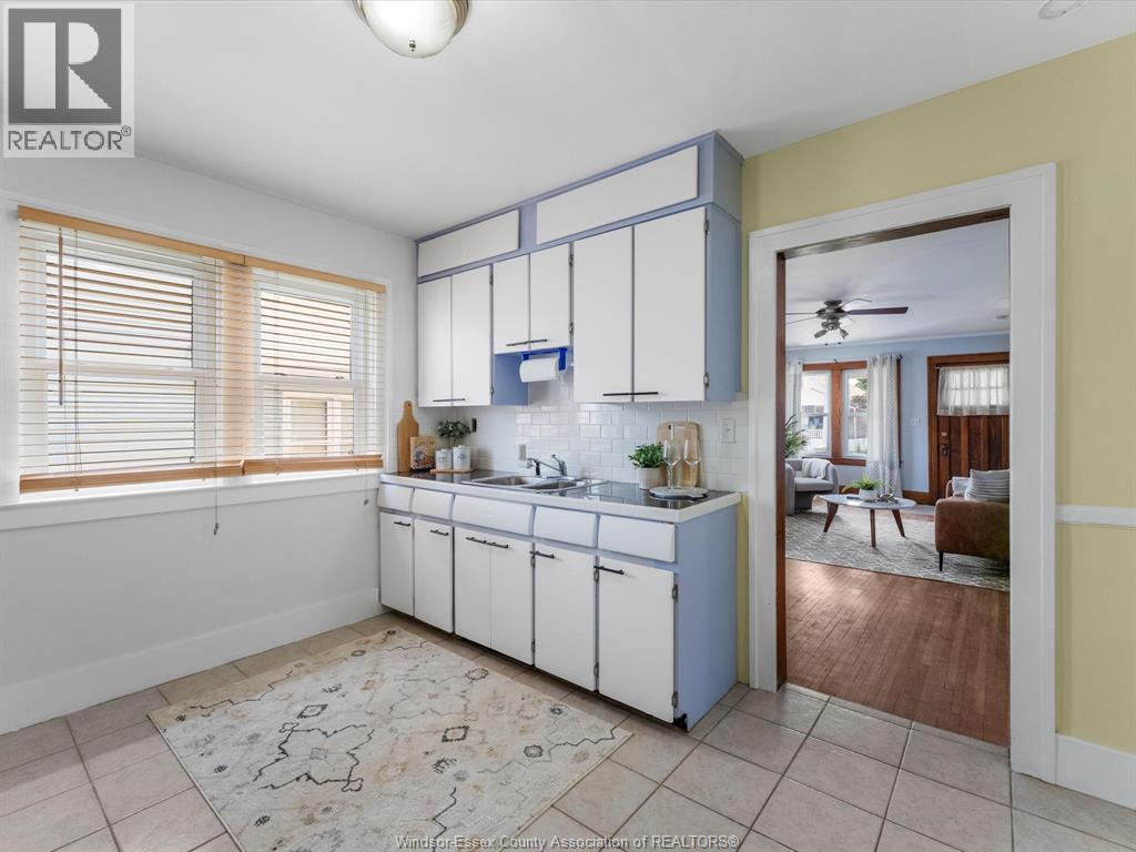 1794 HALL AVENUE - 20