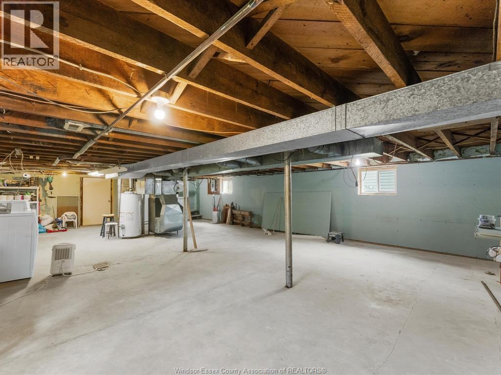 1794 HALL AVENUE - 23
