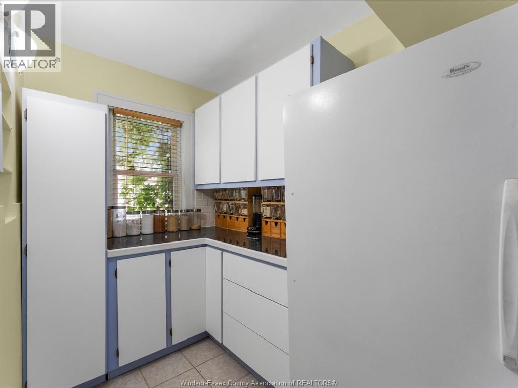 1794 HALL AVENUE - 9
