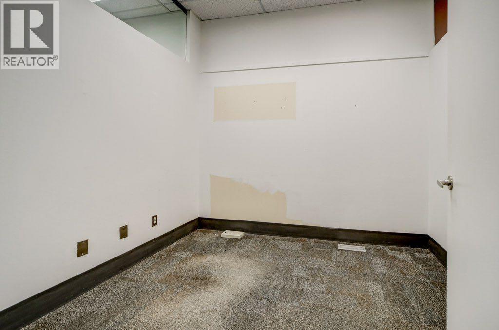 12937 20 Avenue - Photo 19