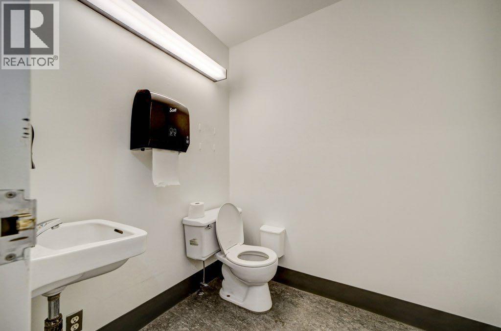 12937 20 Avenue - Photo 25