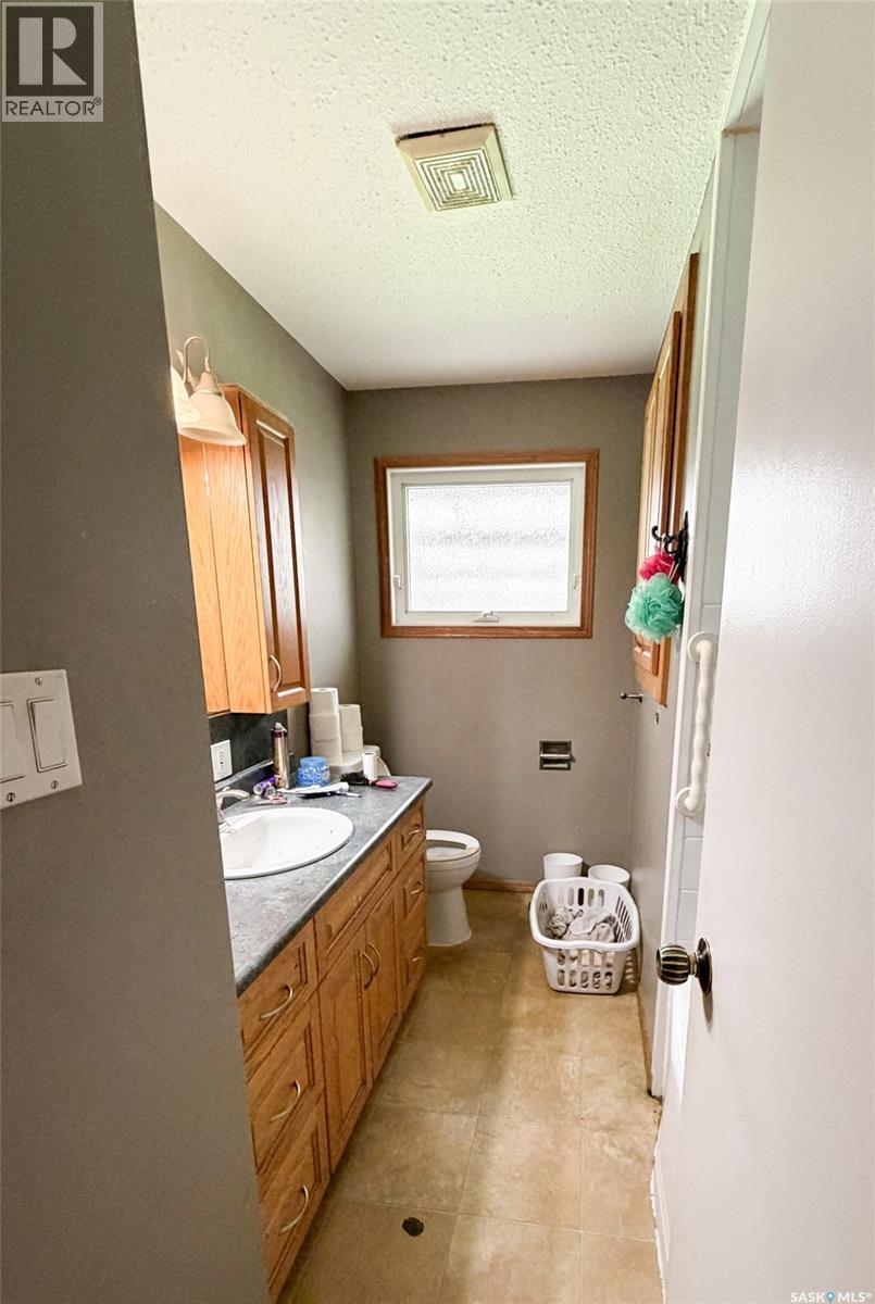 518 1st STREET E - Image 6