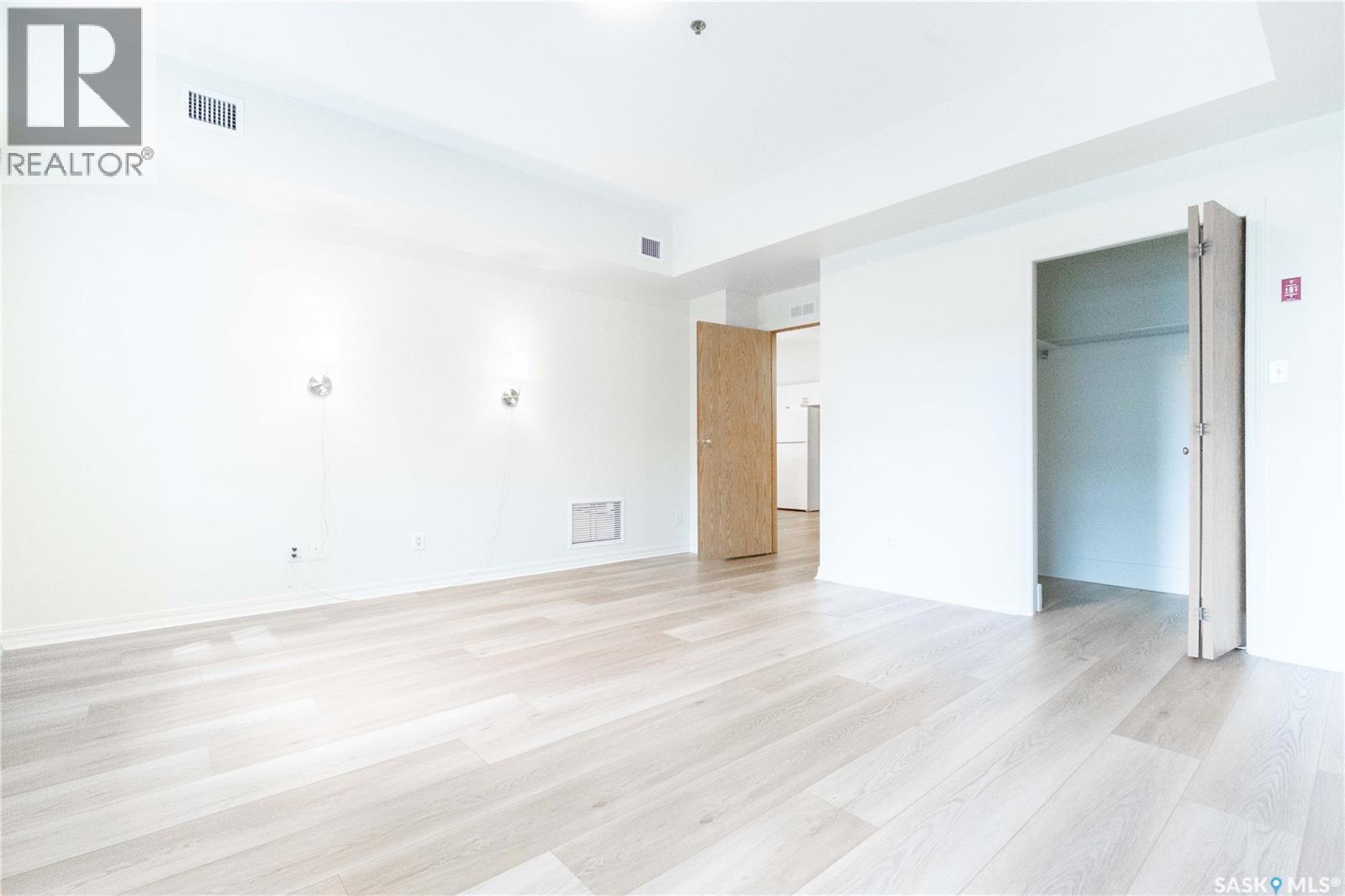 #204 1839 Scarth STREET - 18