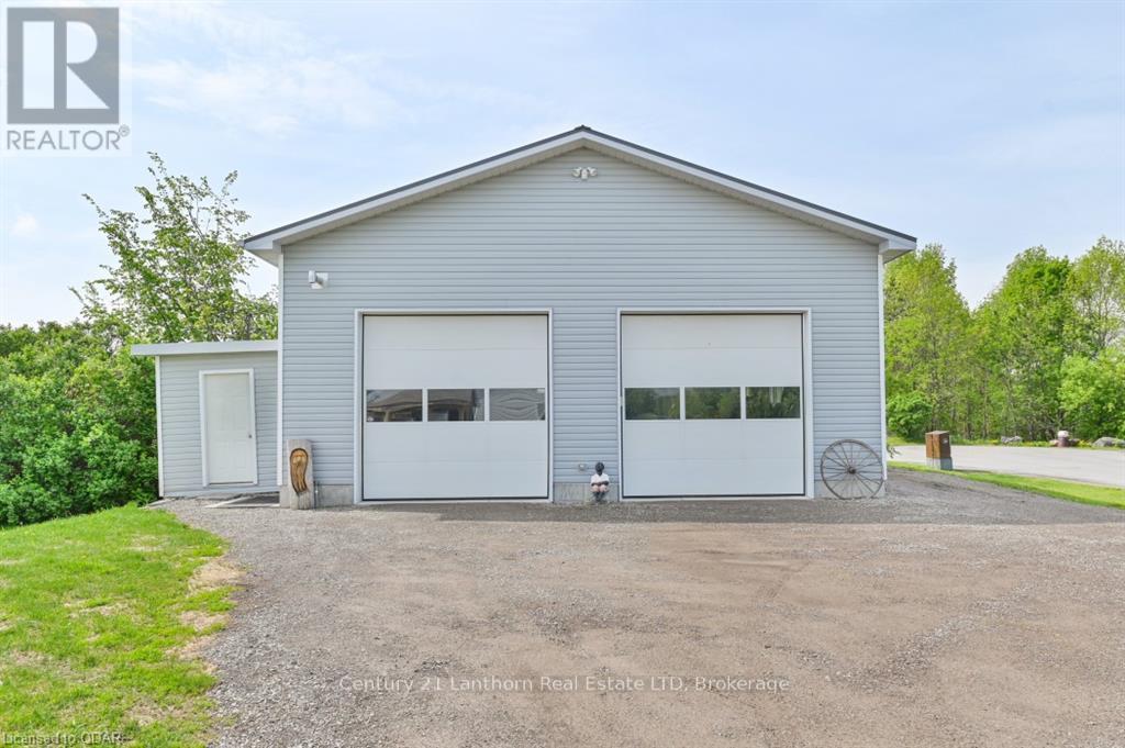 63 LIVINGSTONE AVENUE E - 27