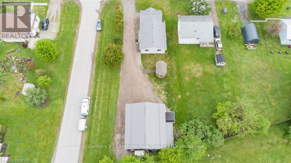 63 LIVINGSTONE AVENUE E - 37
