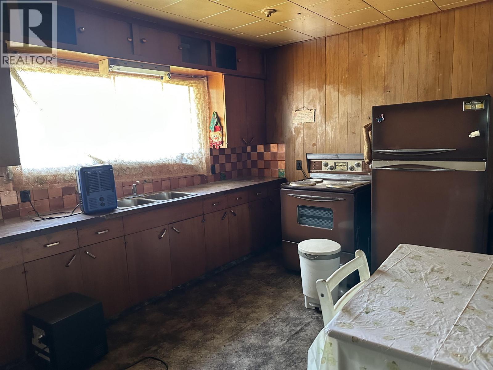 4295 BERYL PRAIRIE ROAD, Hudsons Hope