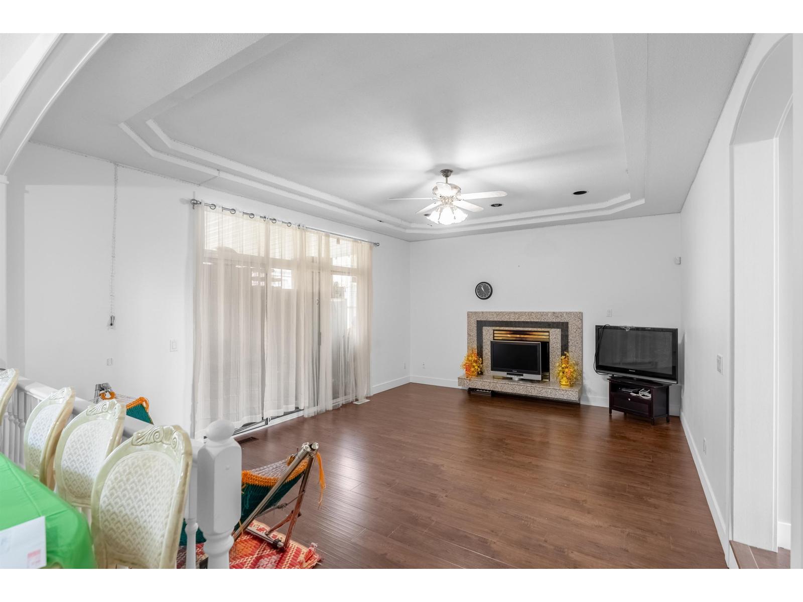 5 Bed, 3 Bath House for Sale in Surrey – 9671 157 STREET, Surrey – MLS# R3149687 - Image 9