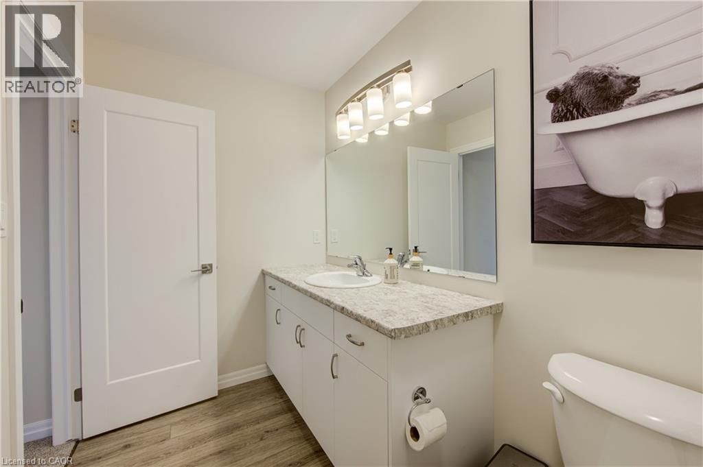 38 CANARY Street - 30