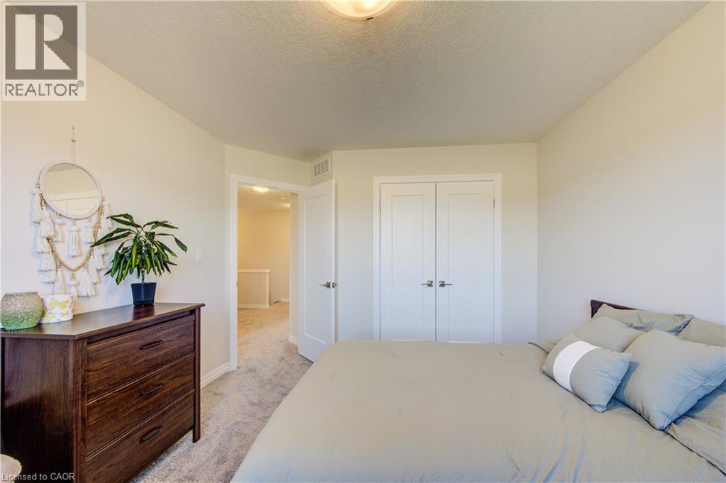 38 CANARY Street - 36