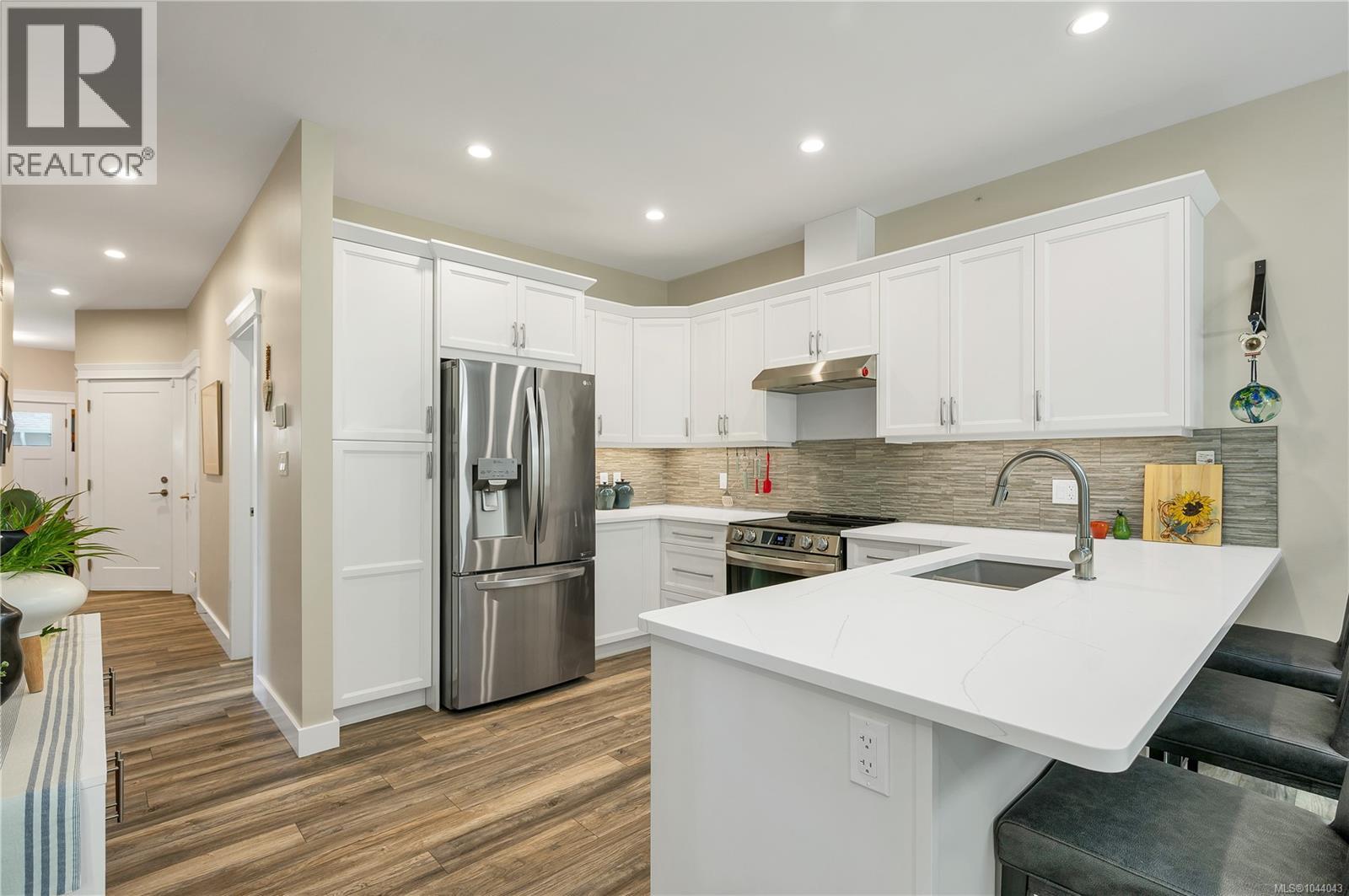 #18 2991 North Beach Dr - Image 9