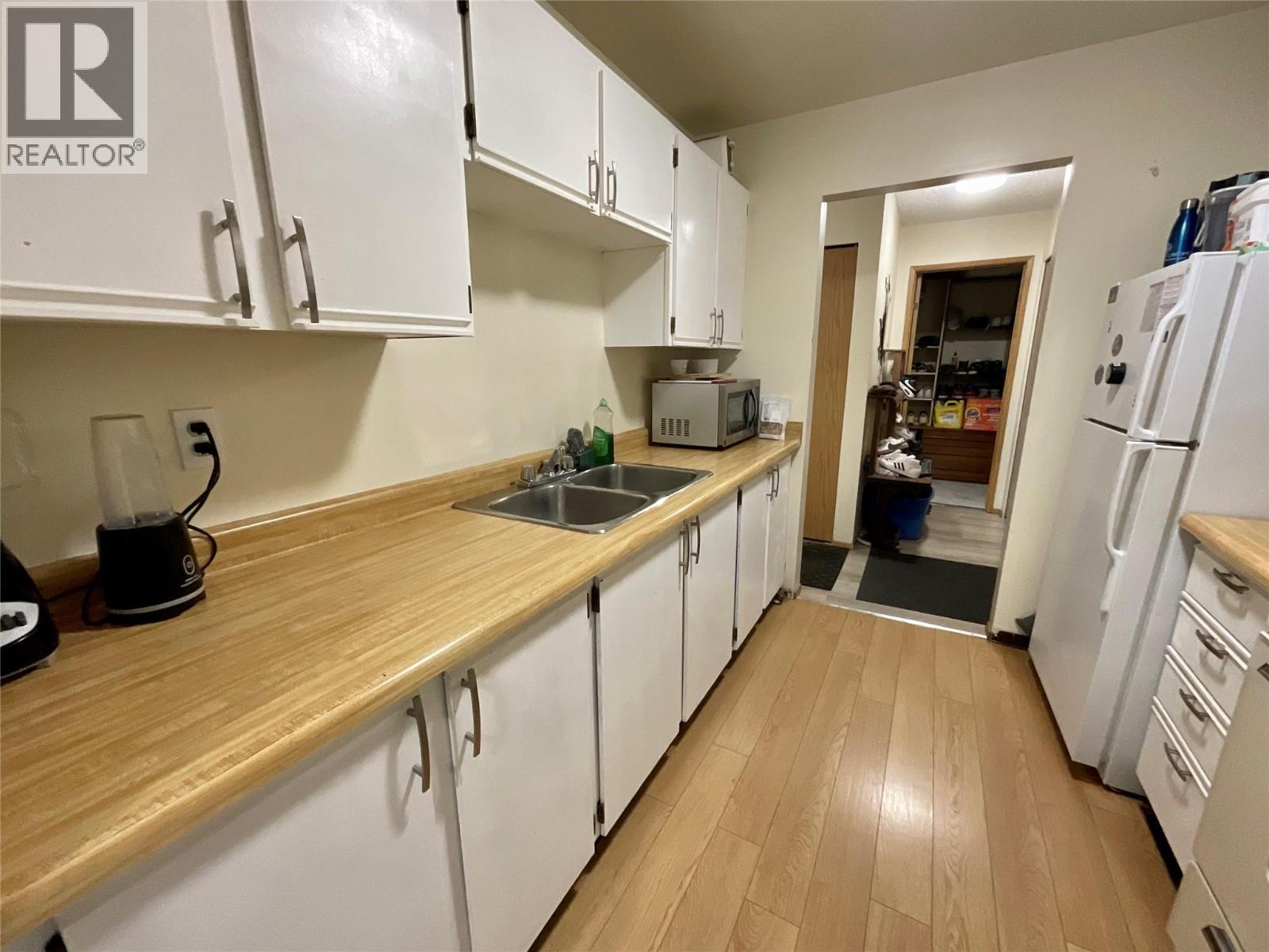 #306 108 Spruce Avenue - 3