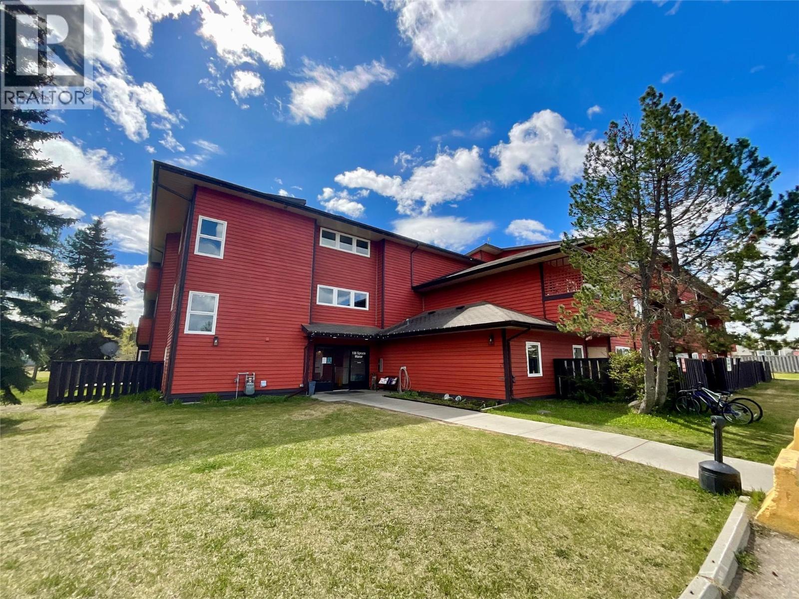 #306 108 Spruce Avenue - 1