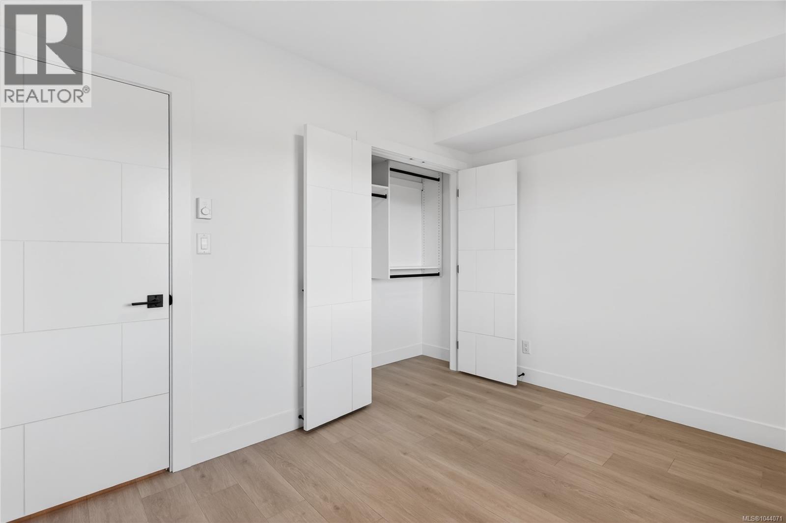 #8 704 Beaver Creek Blvd - 14