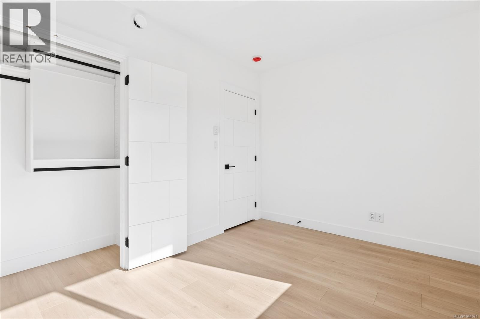 #8 704 Beaver Creek Blvd - 18