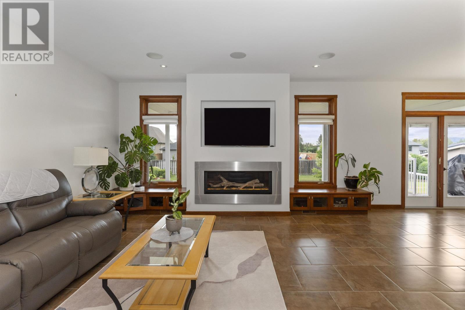 1106 MAHOGANY PL - 3