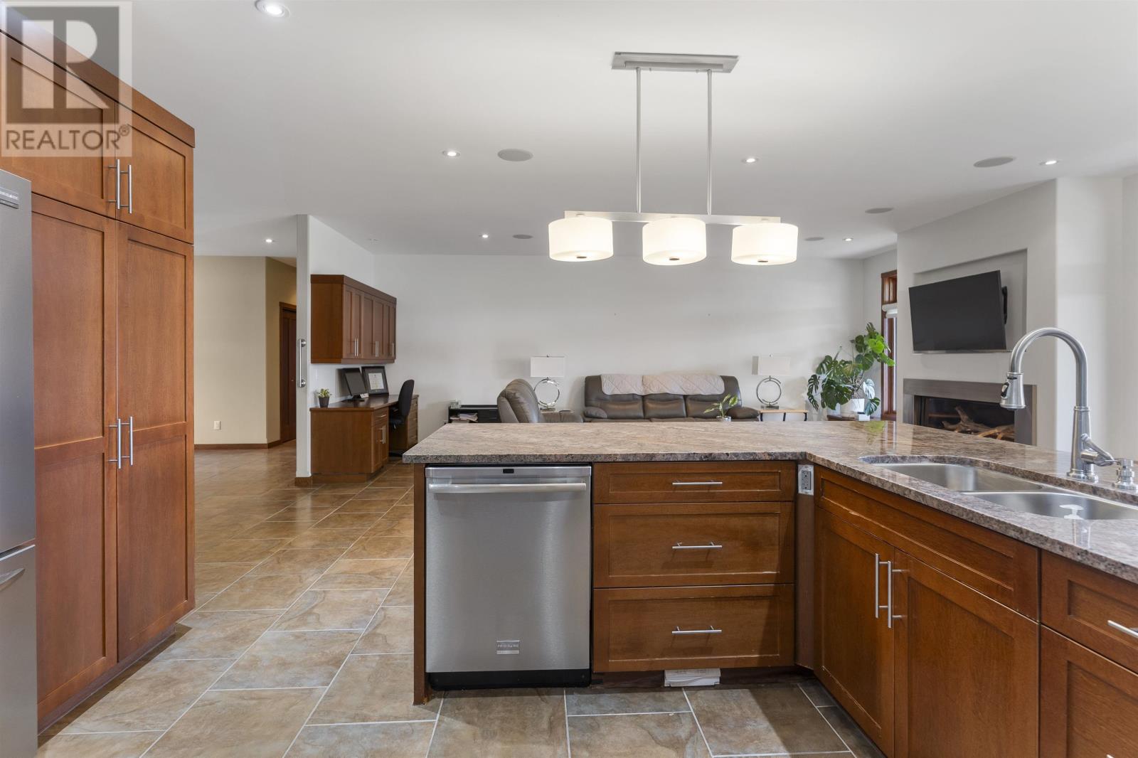 1106 MAHOGANY PL - 9