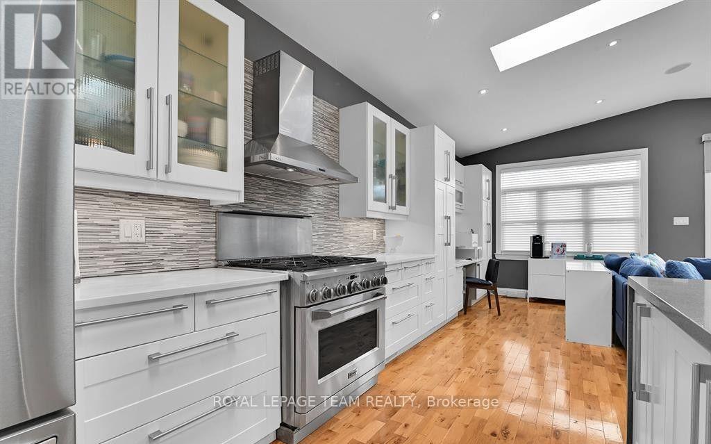 Three Bedroom for Rent in Ottawa – 1 – 212 FLORA STREET, Ottawa – By Peter Sagos - Image 6