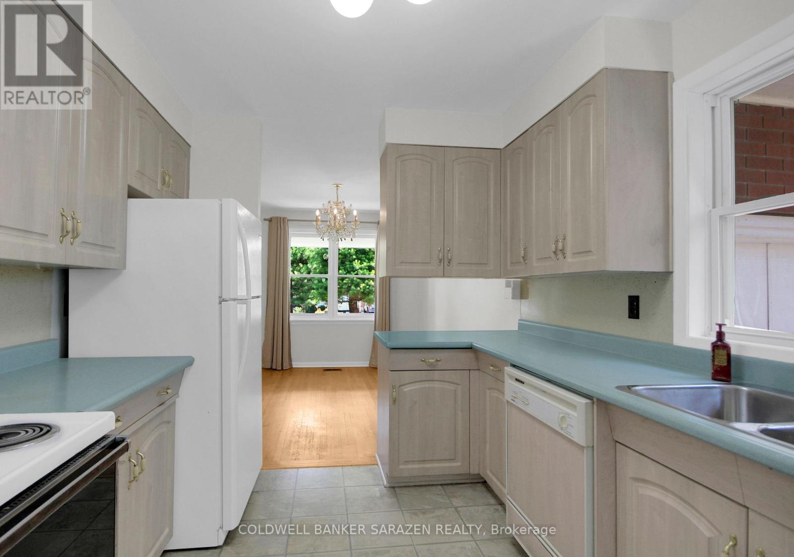 838 MAPLEWOOD AVENUE - Image 14