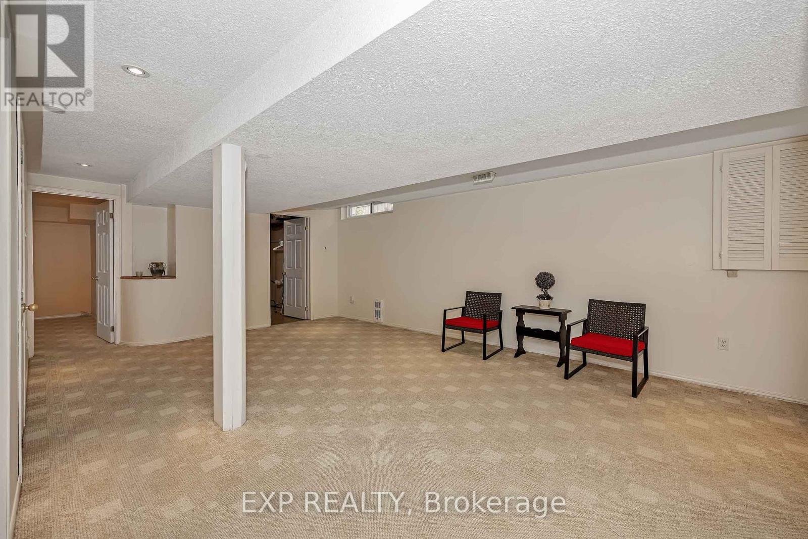 2158 GARDENWAY DRIVE - 32