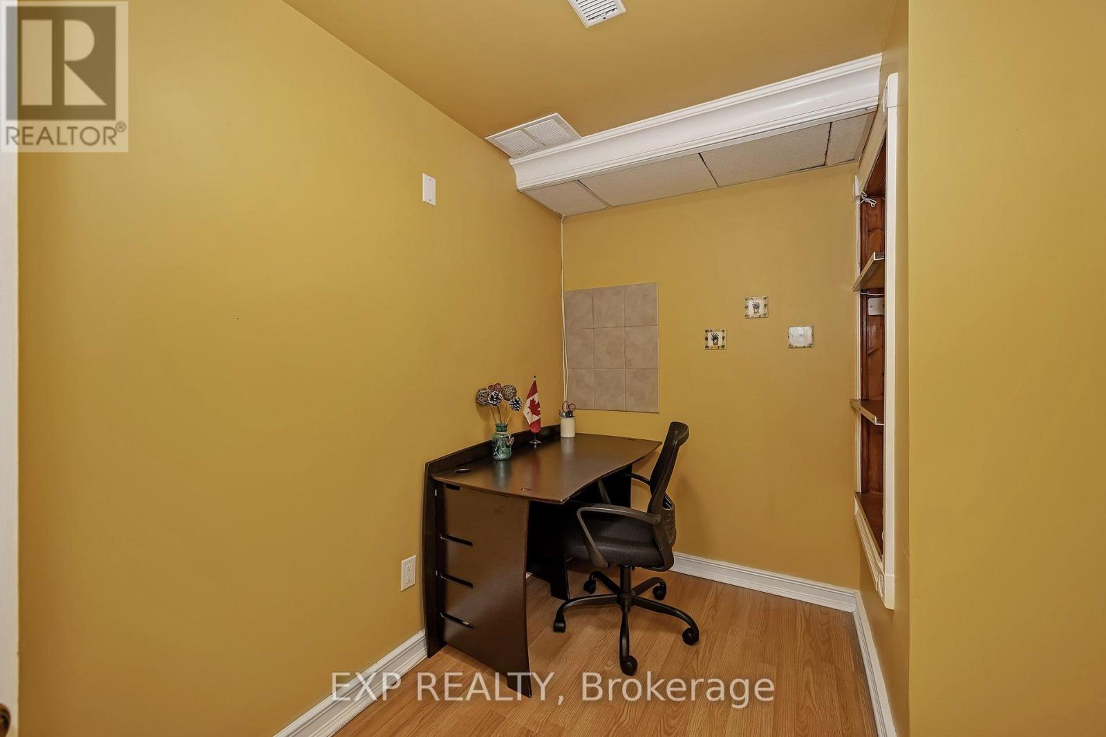 2158 GARDENWAY DRIVE - 35
