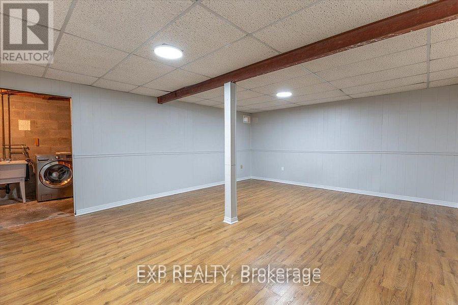 15 JANSEN ROAD - 35