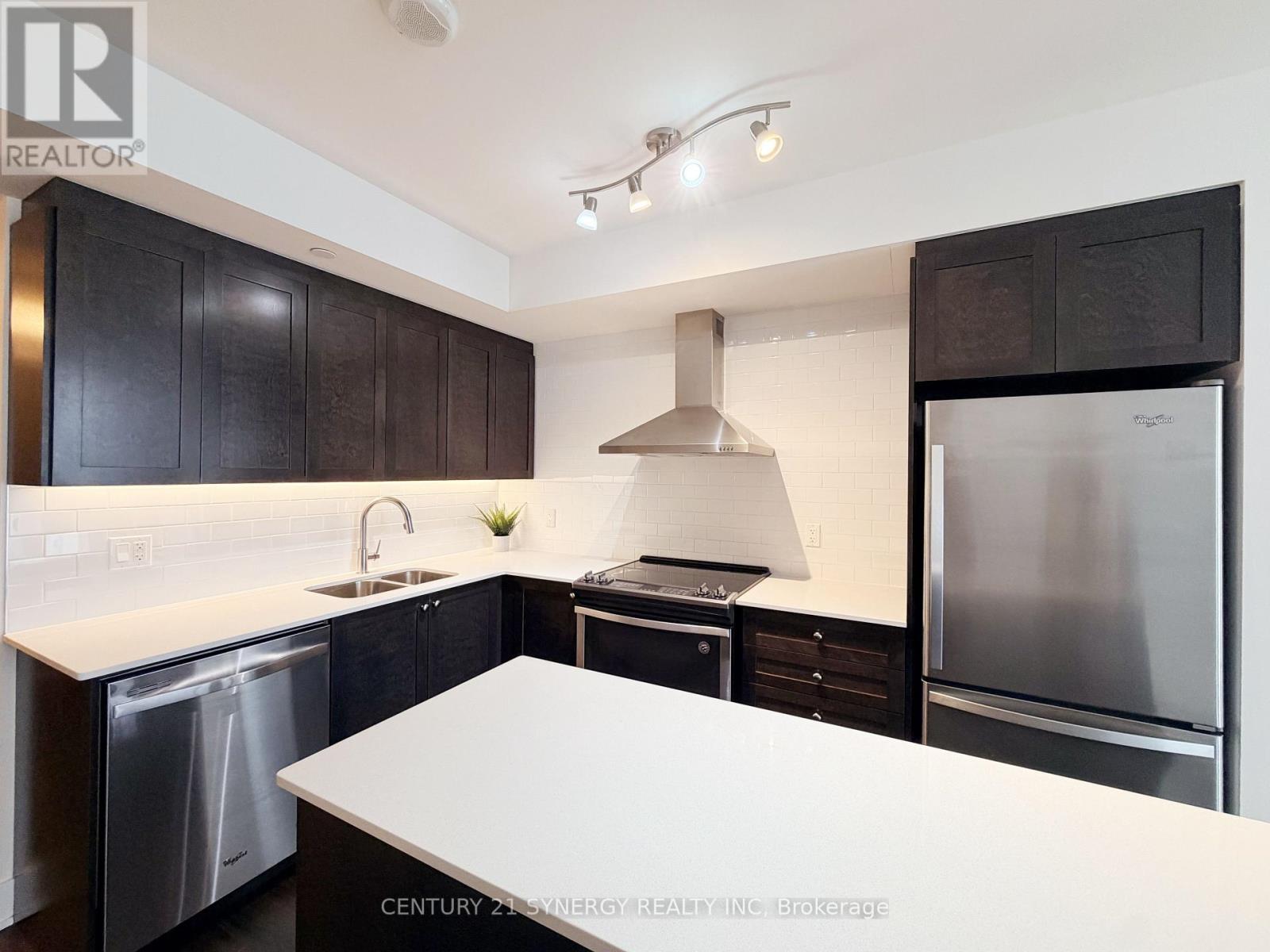 House for Rent in Ottawa – 408 – 411 MACKAY STREET, Ottawa – By Peter Sagos - Image 12