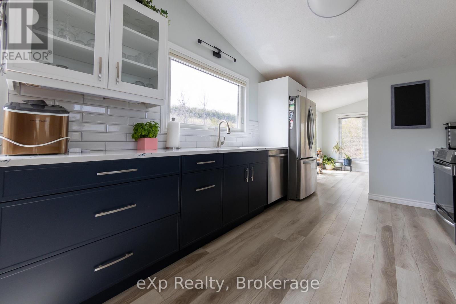 502754 GREY ROAD 1 - Image 9
