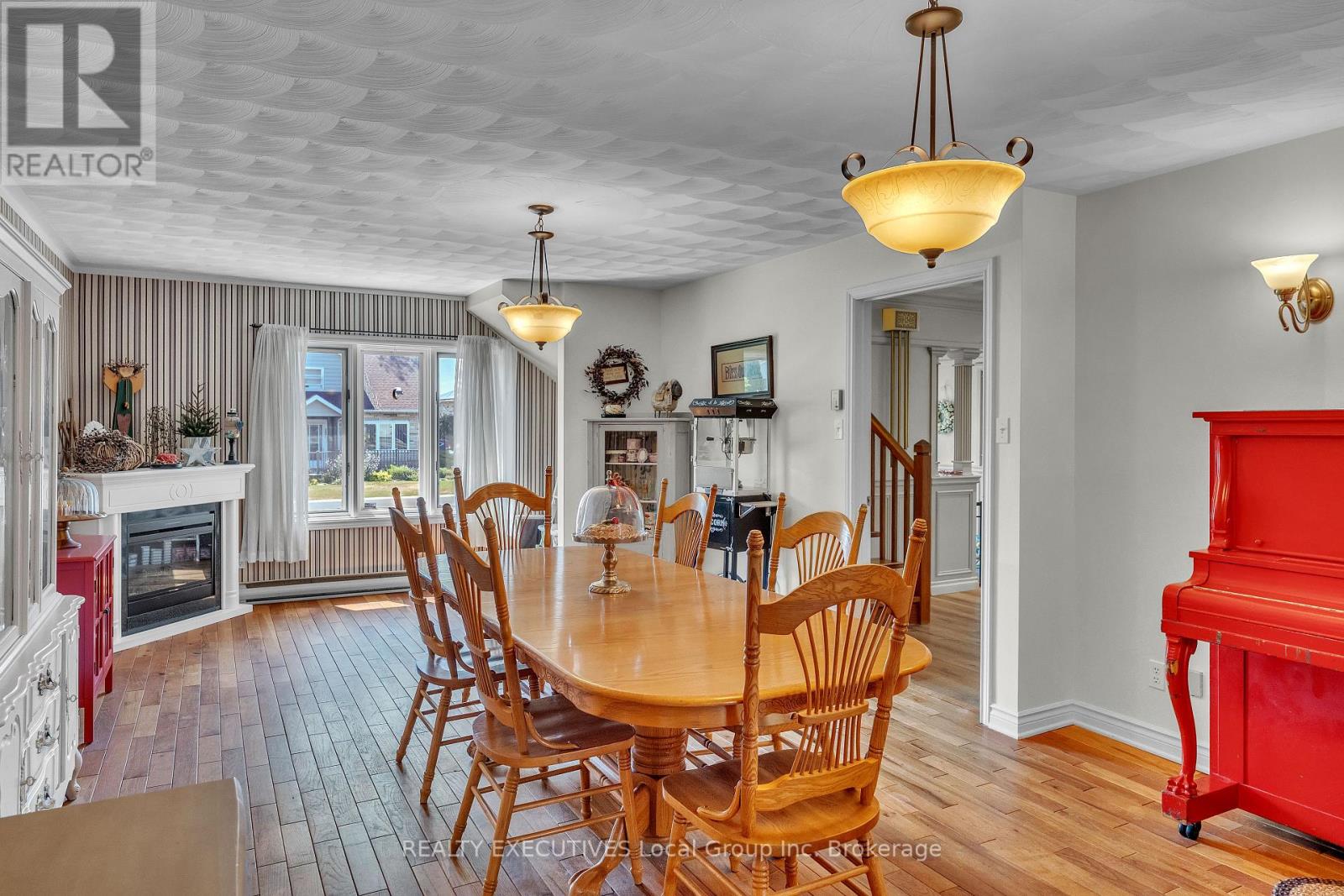 120 CAMPBELL AVENUE - 30