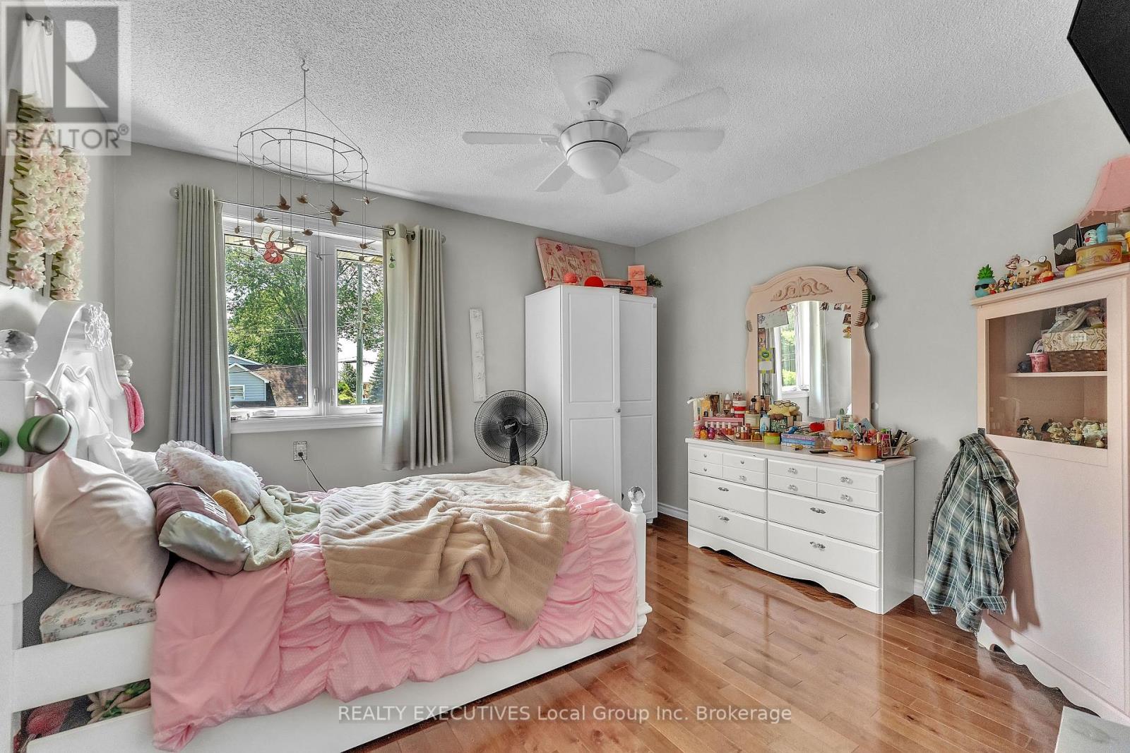 120 CAMPBELL AVENUE - 41