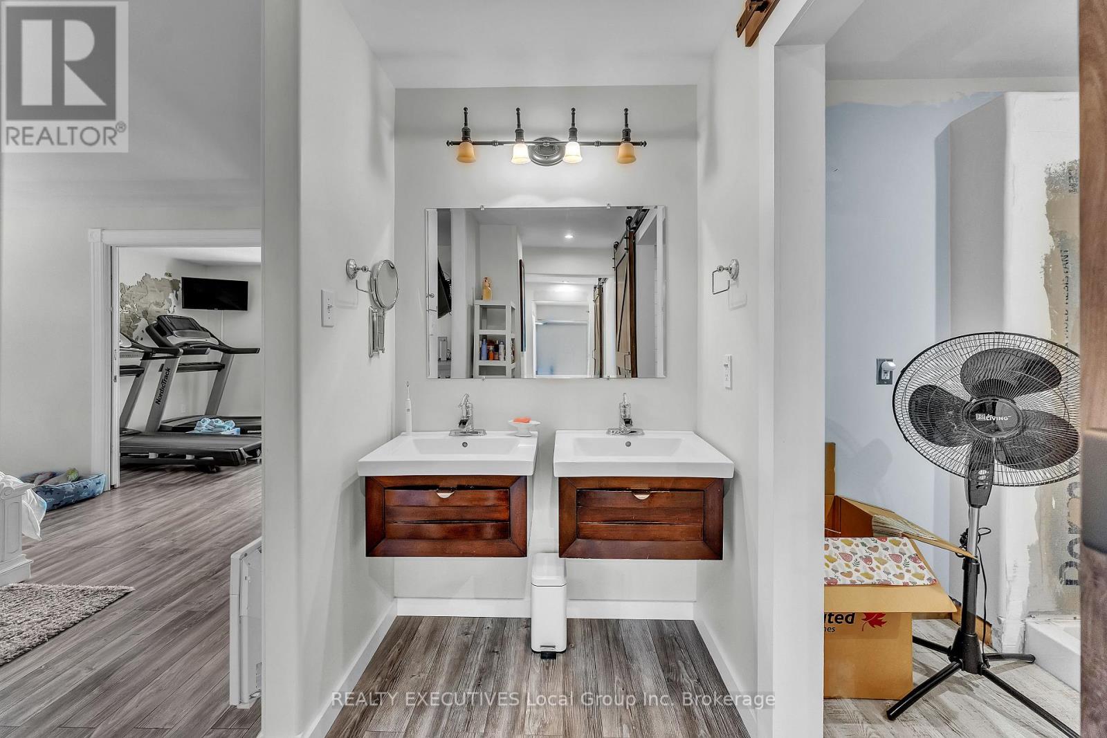 120 CAMPBELL AVENUE - 47