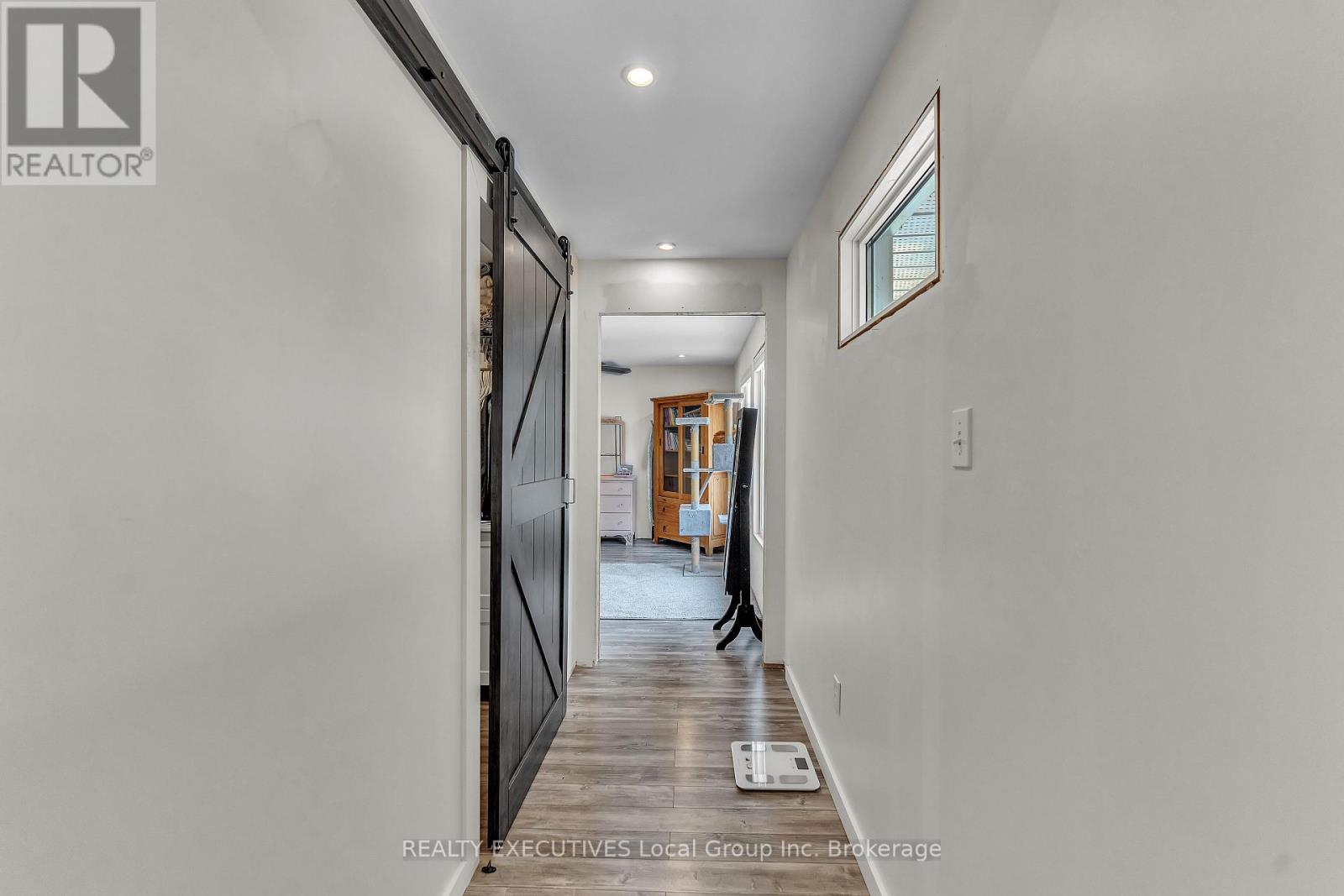 120 CAMPBELL AVENUE - 48