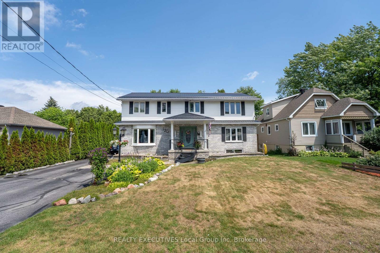 120 CAMPBELL AVENUE - 8