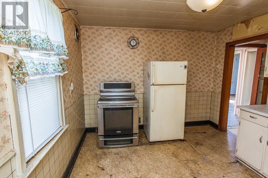 372 Seventh AVE - 5