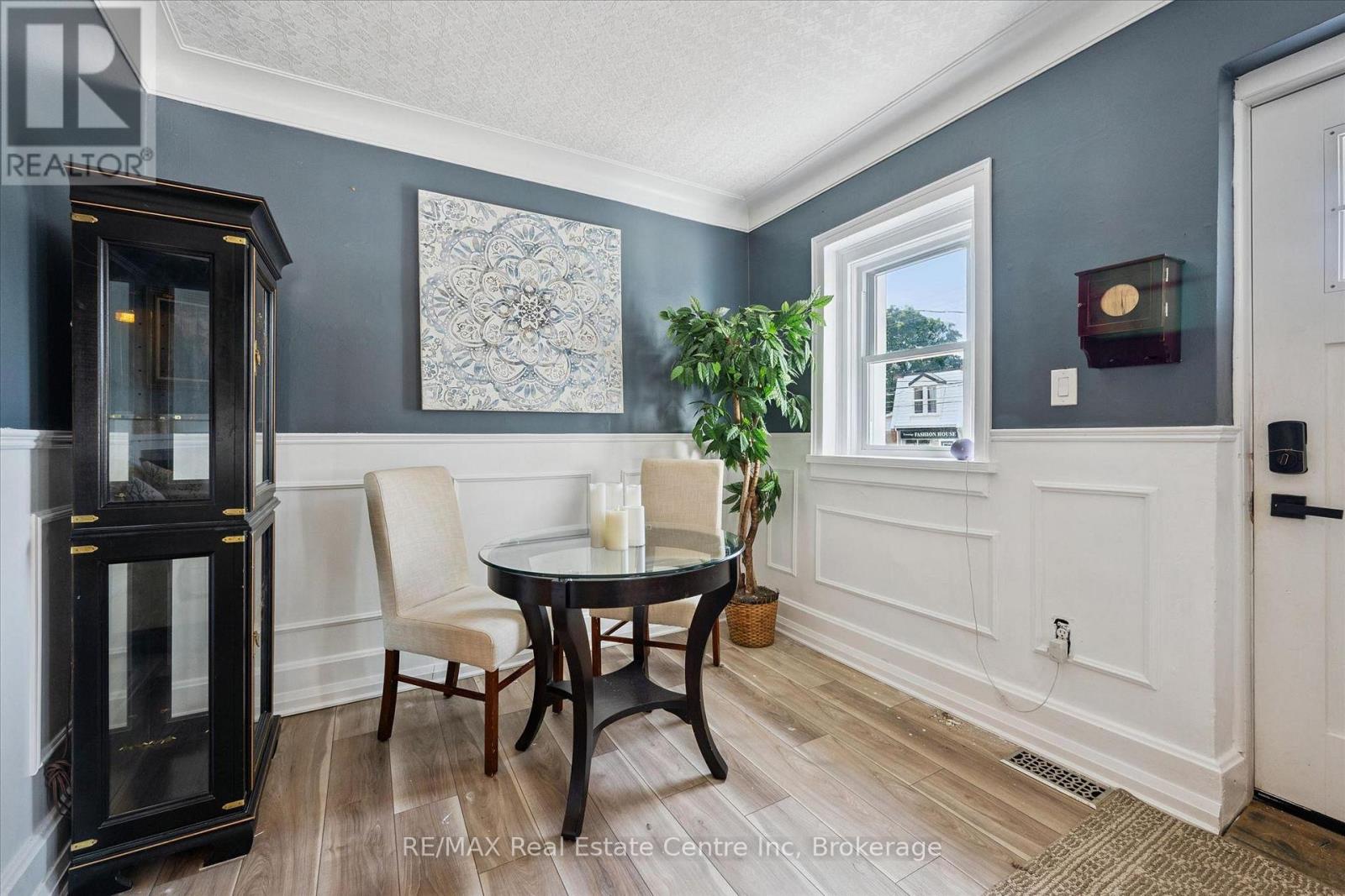 314 PAISLEY ROAD - 3
