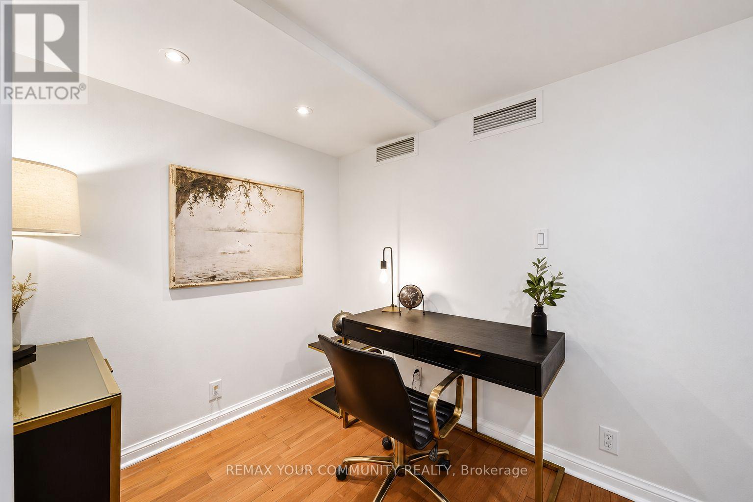 #3 105 HEATH STREET - 13