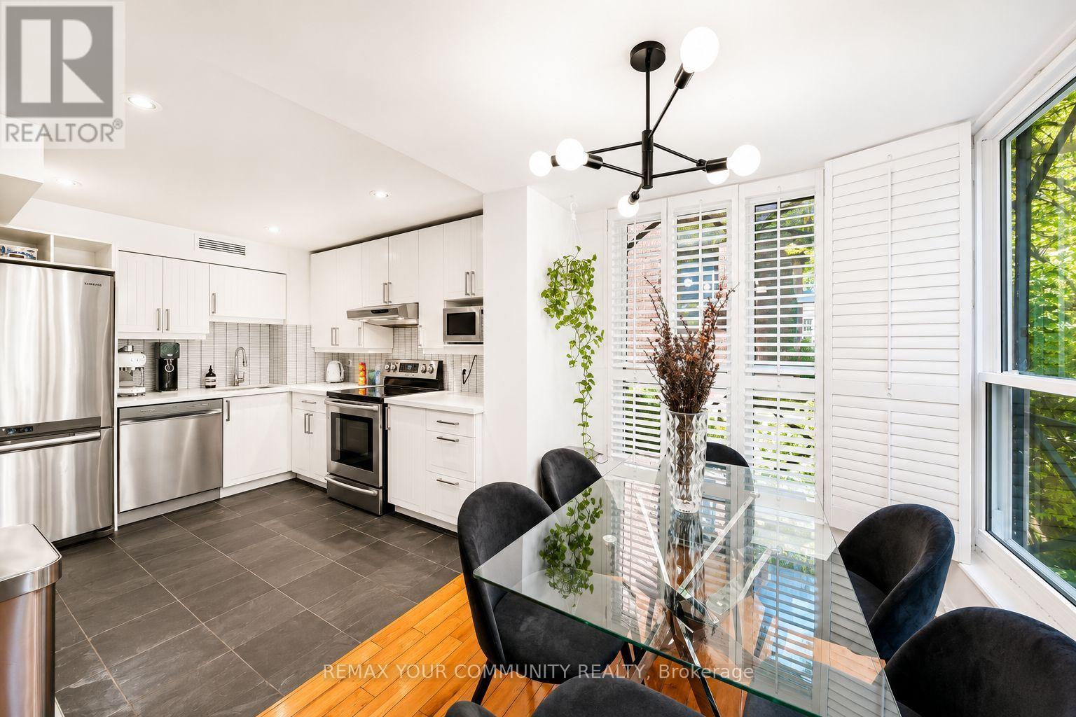 #3 105 HEATH STREET - 17