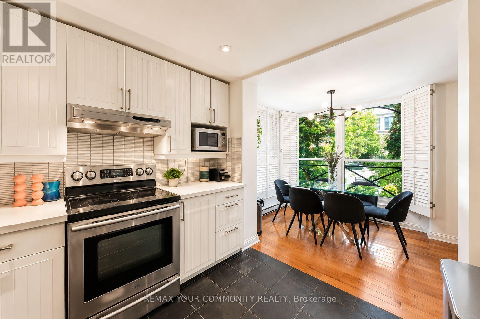 #3 105 HEATH STREET - 19