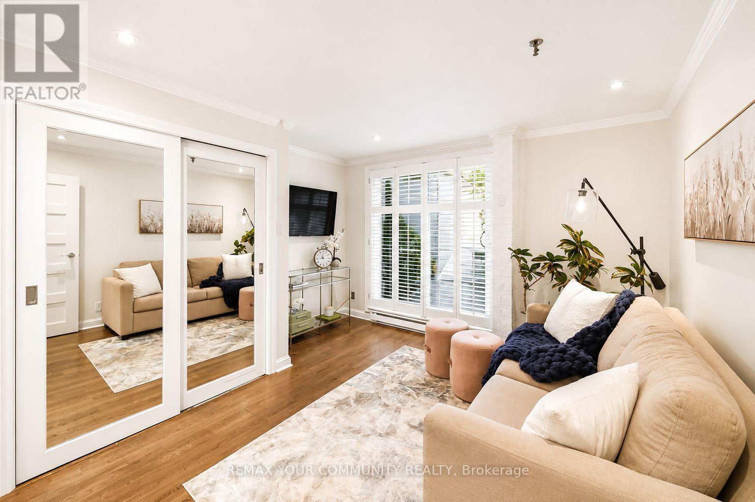 #3 105 HEATH STREET - 24