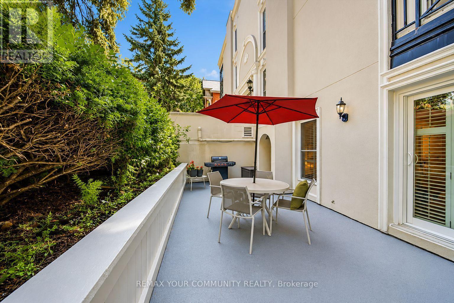 #3 105 HEATH STREET - 5