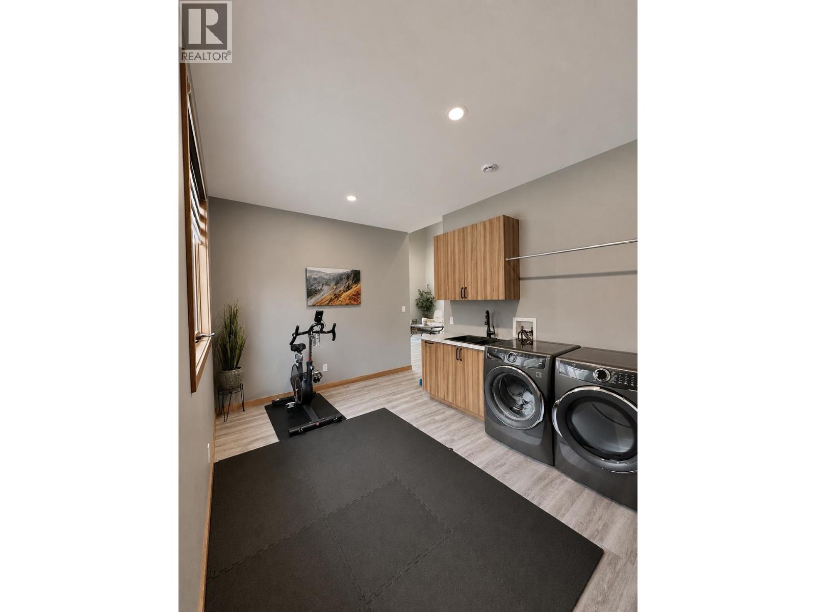 209 DOGWOOD STREET - 6