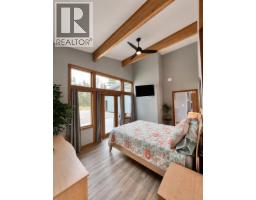209 Dogwood Street, Valemount, BC V0E2Z0 Photo 8