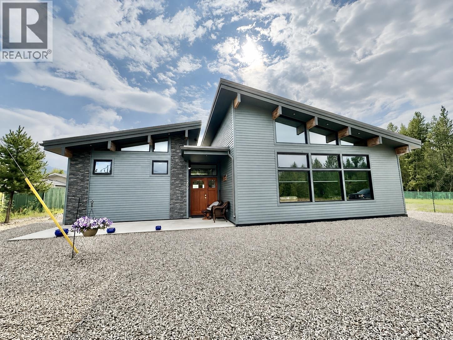 209 DOGWOOD STREET - 14