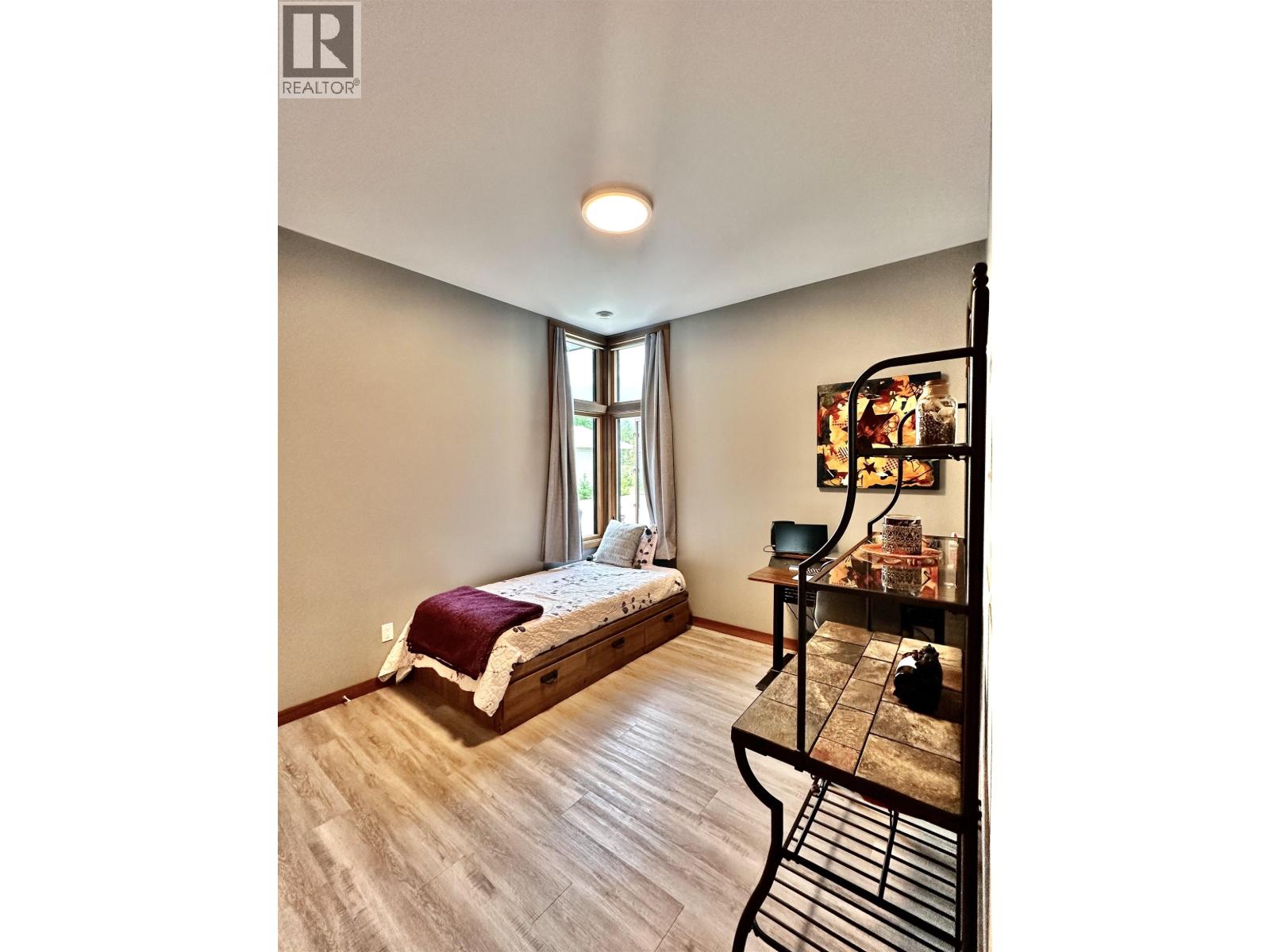209 DOGWOOD STREET - 10