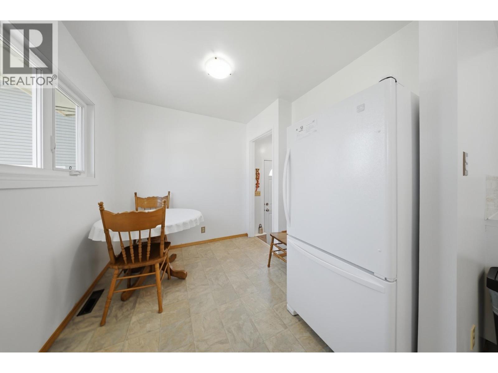 9208 103 AVENUE - 8