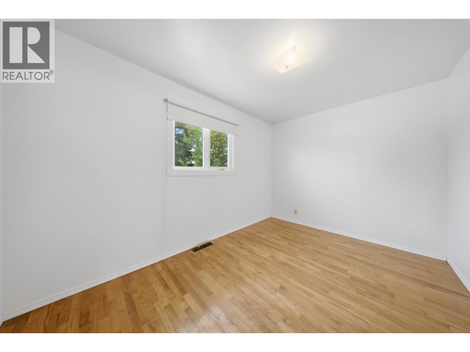 9208 103 AVENUE - Image 9
