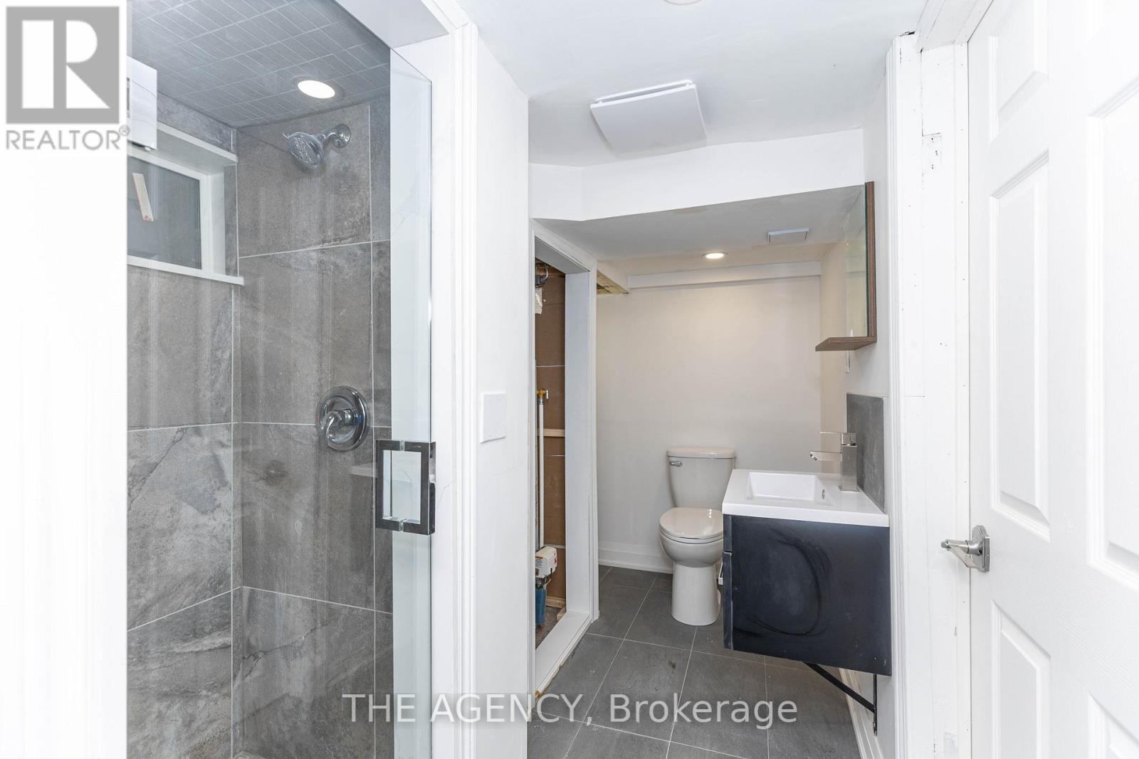 63 HOGARTH STREET - 23